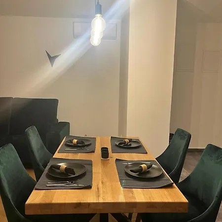 Olive Oasis Penthouse With Jacuzzi