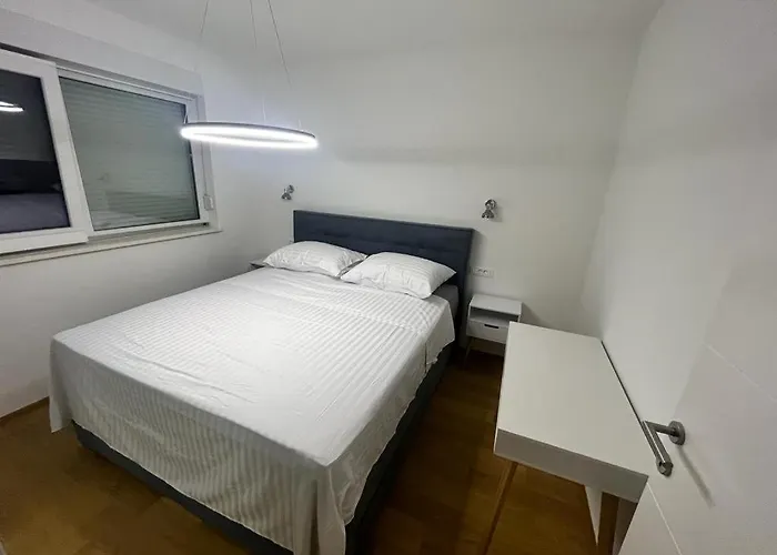 Olive Oasis Penthouse With Jacuzzi Апартаменты