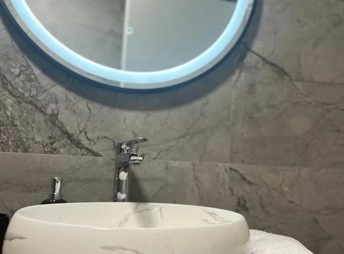 Olive Oasis Penthouse With Jacuzzi * Задар